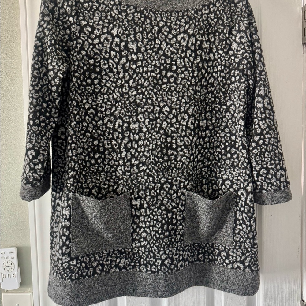 Leopard Print Sweater with Pockets